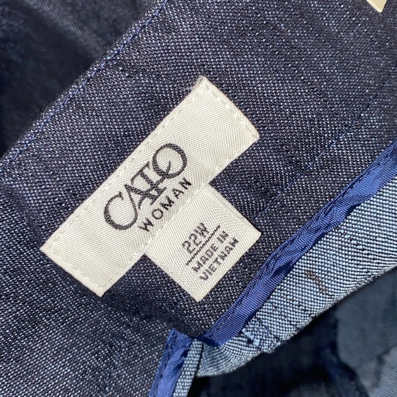 0221 Cato Classic Capris - Picture 4 of 4